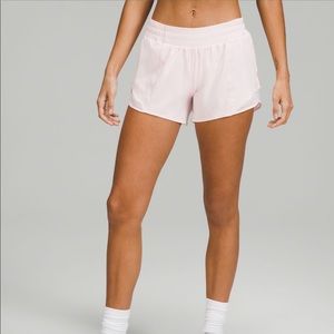 Lululemon Hotty Hot LR short 4” lined NWT Strawberry Milkshake